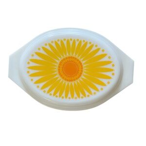 Vintage MCM Pyrex Covered Casserole serving dish Daisy